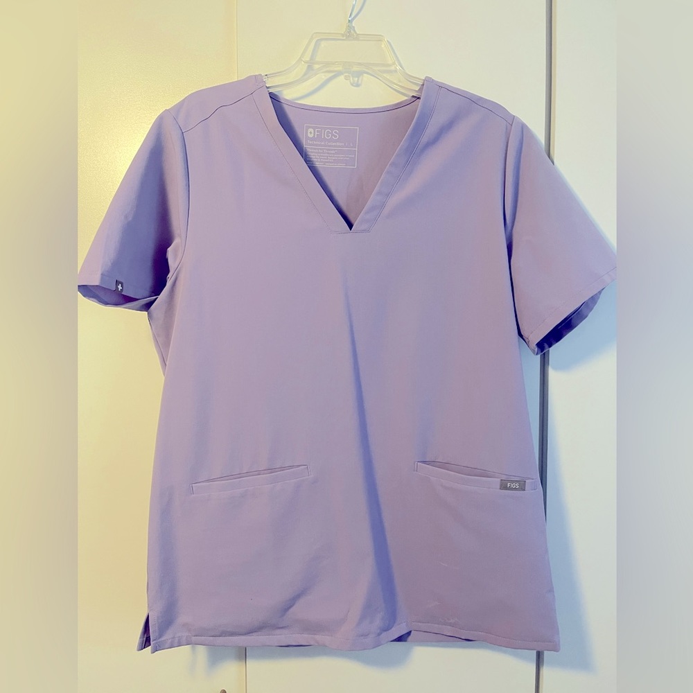 Figs lavender scrub top